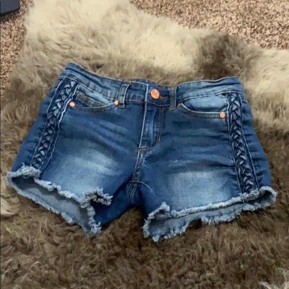 Shorts - Picture 1 of 2